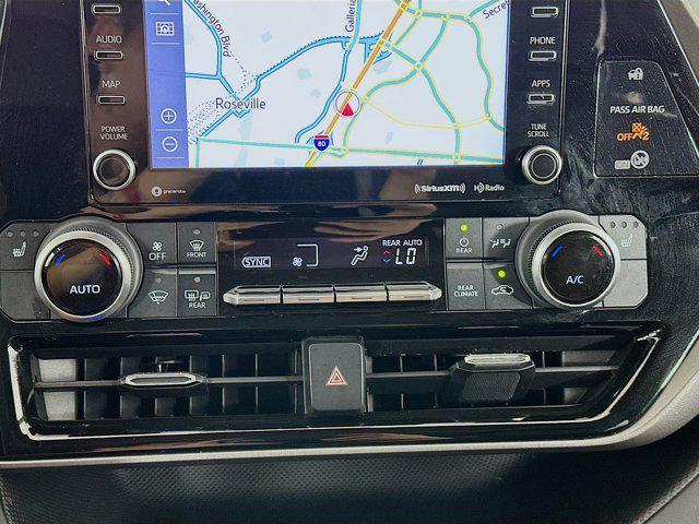 used 2022 Toyota Highlander car, priced at $37,697