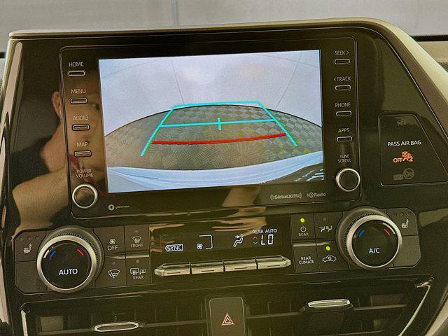 used 2022 Toyota Highlander car, priced at $37,697
