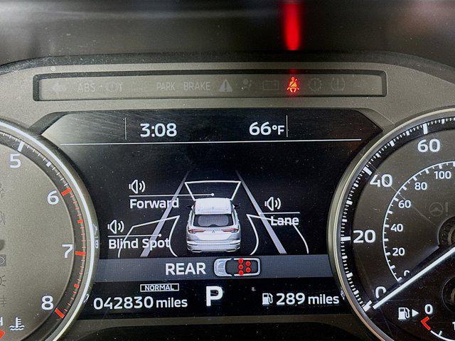 used 2024 Mitsubishi Outlander car, priced at $21,997