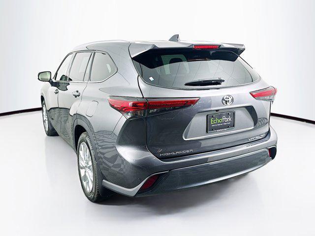 used 2023 Toyota Highlander car, priced at $38,197
