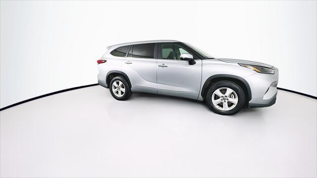 used 2023 Toyota Highlander car, priced at $28,389