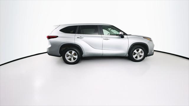 used 2023 Toyota Highlander car, priced at $28,389