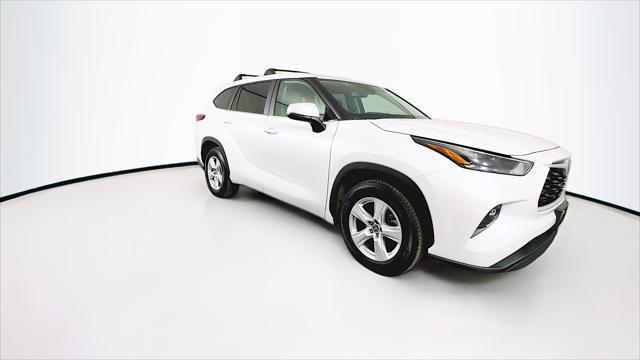 used 2023 Toyota Highlander car, priced at $29,689