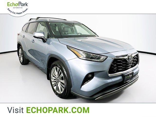 used 2023 Toyota Highlander car, priced at $41,497