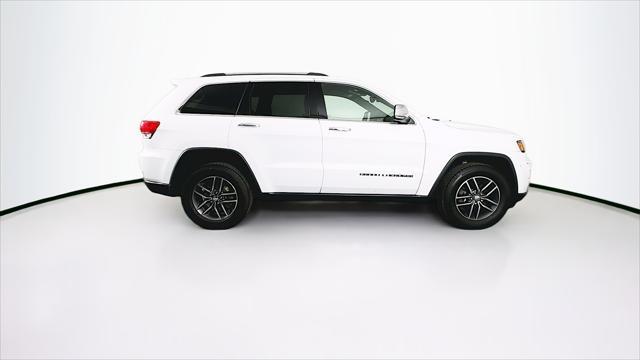 used 2017 Jeep Grand Cherokee car, priced at $15,689