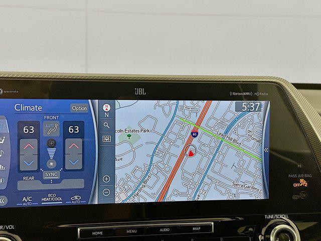 used 2022 Toyota Highlander car, priced at $37,497