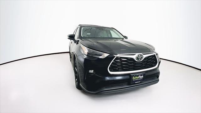 used 2022 Toyota Highlander car, priced at $28,189