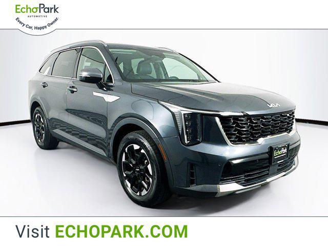 used 2024 Kia Sorento car, priced at $25,897