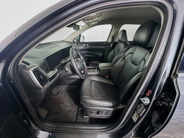 used 2024 Kia Sorento car, priced at $25,897