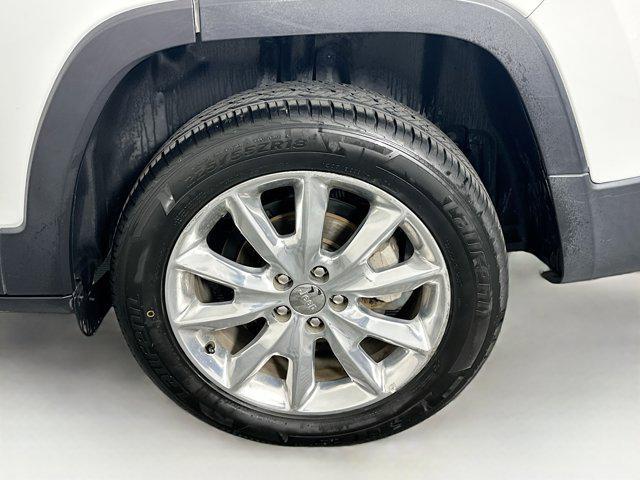 used 2017 Jeep Cherokee car, priced at $10,999