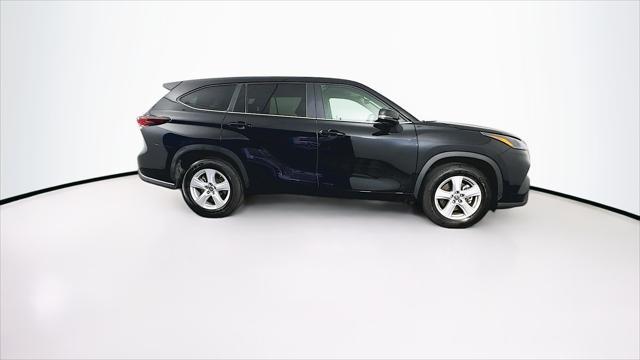 used 2024 Toyota Highlander car, priced at $35,689