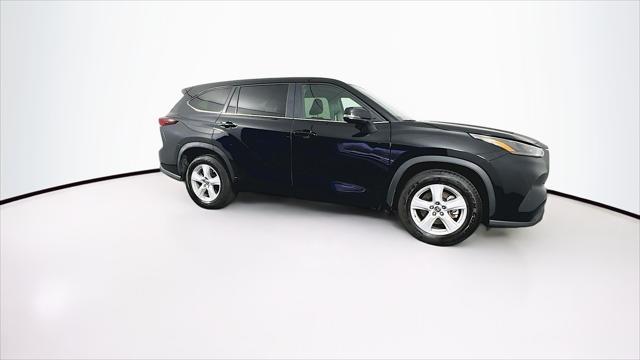 used 2024 Toyota Highlander car, priced at $35,689