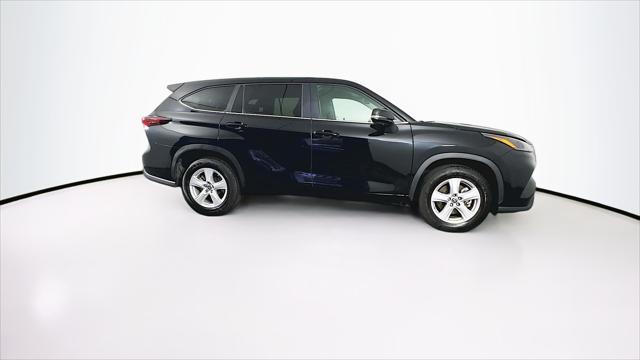 used 2024 Toyota Highlander car, priced at $35,689