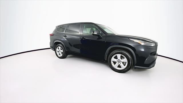 used 2024 Toyota Highlander car, priced at $35,689