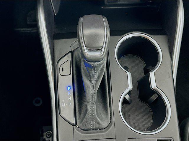 used 2024 Toyota Highlander car, priced at $39,997