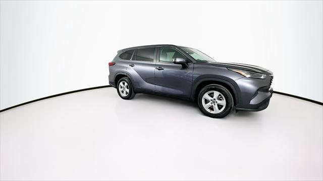 used 2023 Toyota Highlander car, priced at $32,889