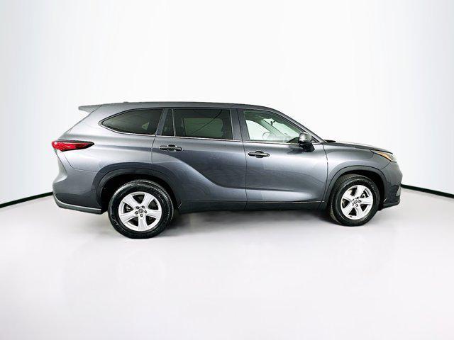 used 2023 Toyota Highlander car, priced at $30,989