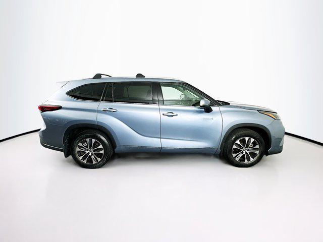 used 2021 Toyota Highlander Hybrid car, priced at $37,797