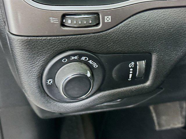 used 2020 Jeep Cherokee car, priced at $13,999