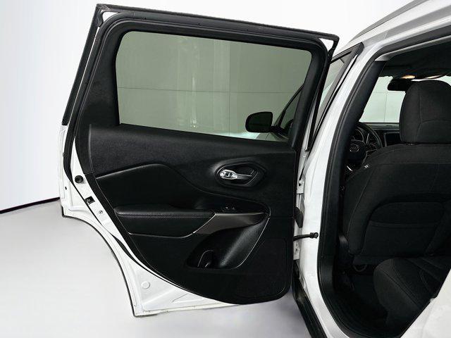 used 2020 Jeep Cherokee car, priced at $13,999