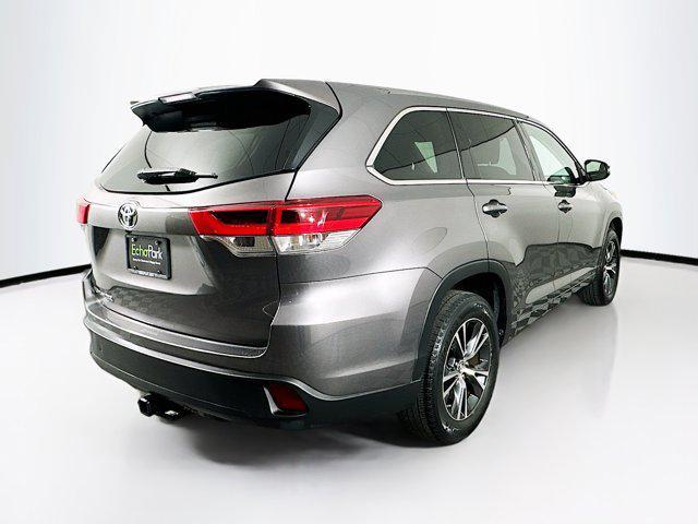 used 2018 Toyota Highlander car, priced at $22,999