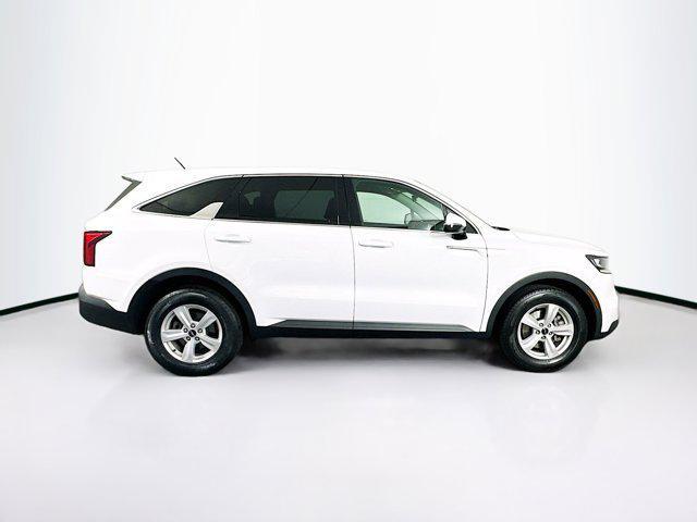 used 2023 Kia Sorento car, priced at $21,697