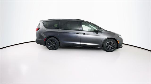 used 2019 Chrysler Pacifica Hybrid car, priced at $20,389