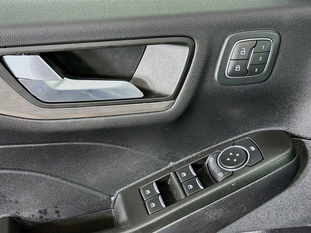 used 2022 Ford Escape car, priced at $22,897