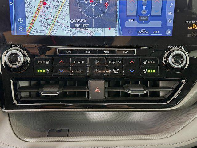 used 2021 Toyota Highlander car, priced at $35,699