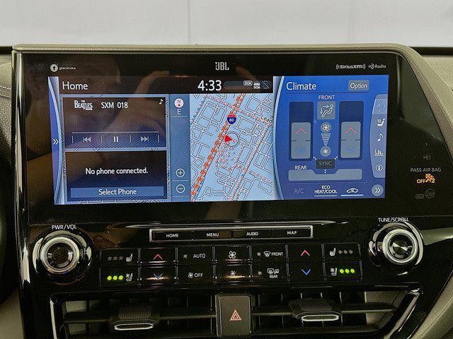 used 2021 Toyota Highlander car, priced at $35,699