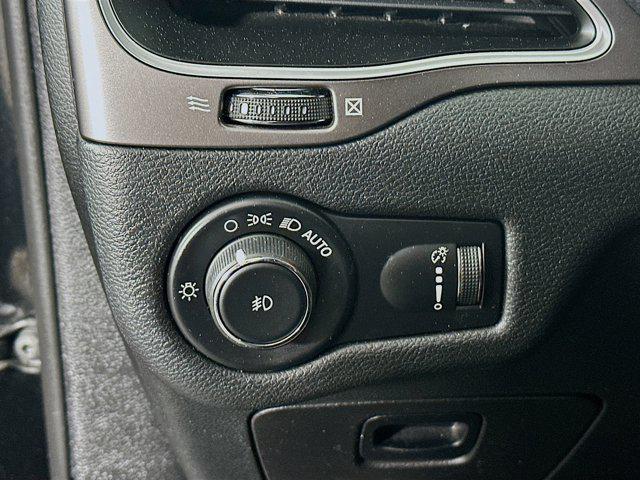 used 2019 Jeep Cherokee car, priced at $15,299