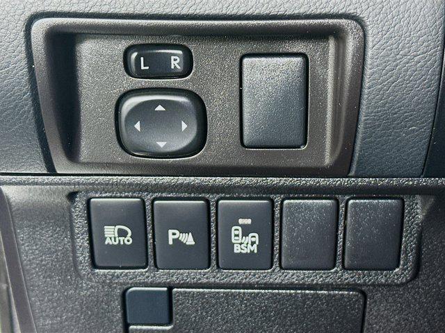 used 2018 Lexus ES 350 car, priced at $25,397