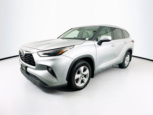 used 2022 Toyota Highlander car, priced at $28,697