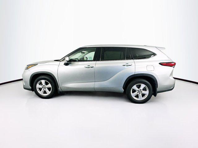 used 2022 Toyota Highlander car, priced at $28,697