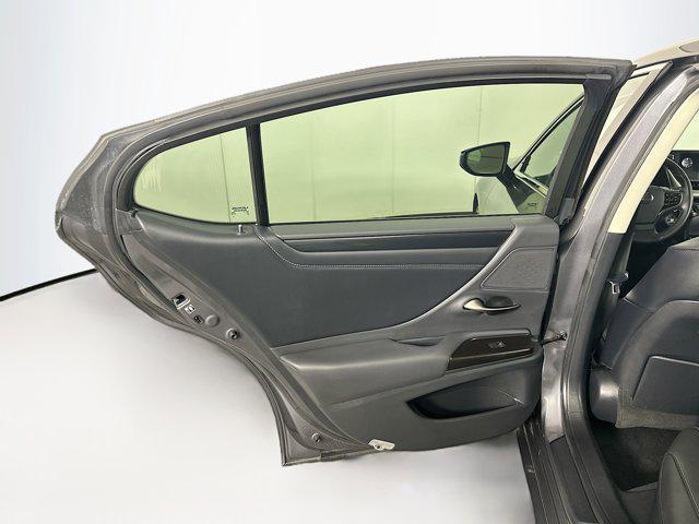 used 2019 Lexus ES 350 car, priced at $29,997