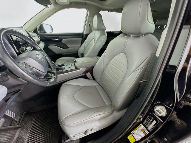 used 2021 Toyota Highlander Hybrid car, priced at $32,797