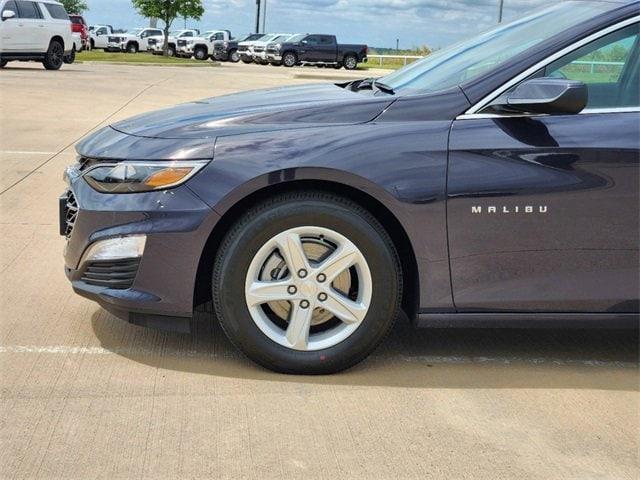 new 2025 Chevrolet Malibu car