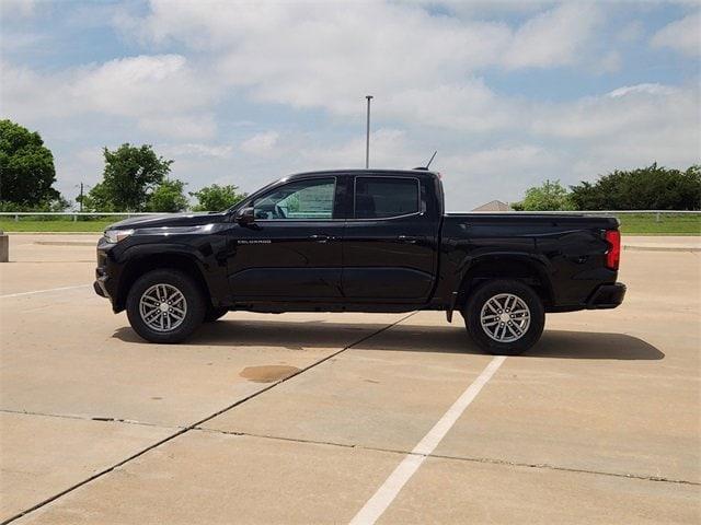 new 2025 Chevrolet Colorado car, priced at $32,395