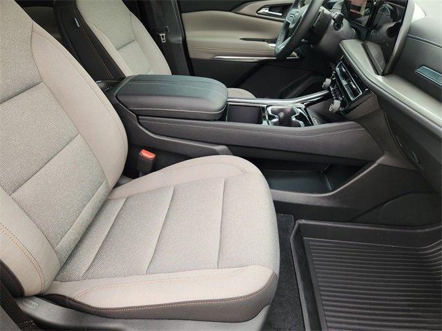new 2025 Chevrolet Traverse car, priced at $43,844