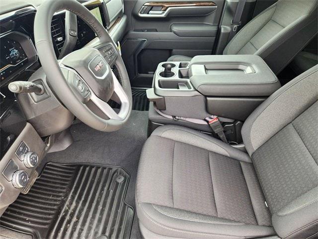 new 2025 GMC Sierra 1500 car, priced at $42,685