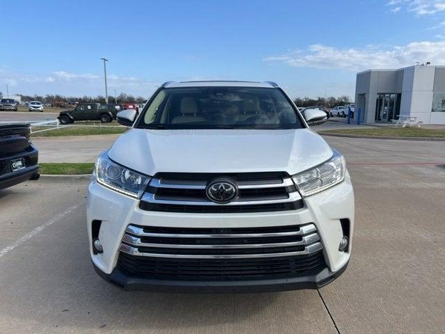 used 2018 Toyota Highlander car, priced at $26,500