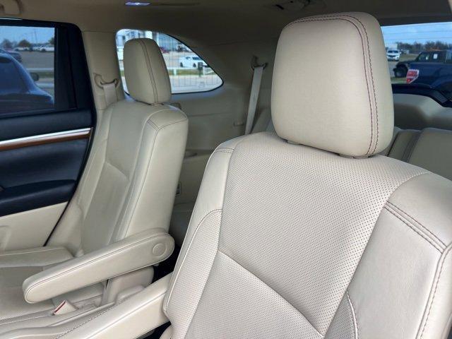 used 2018 Toyota Highlander car, priced at $26,500