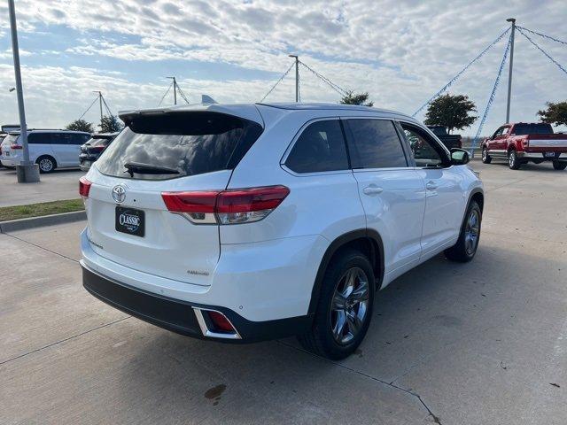 used 2018 Toyota Highlander car, priced at $26,500