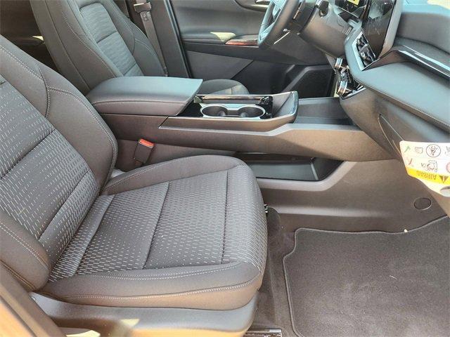 new 2025 Chevrolet Equinox car, priced at $26,175