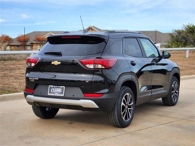 new 2025 Chevrolet TrailBlazer car, priced at $26,385