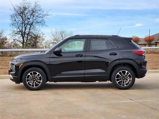 new 2025 Chevrolet TrailBlazer car, priced at $26,385