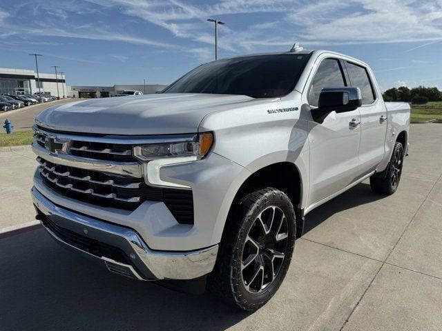 used 2022 Chevrolet Silverado 1500 car, priced at $32,300