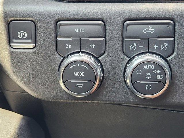 new 2025 GMC Sierra 1500 car, priced at $46,185