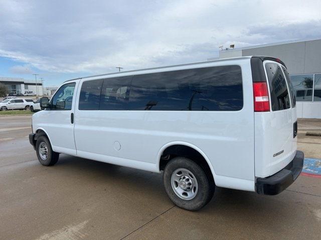 used 2023 Chevrolet Express 3500 car