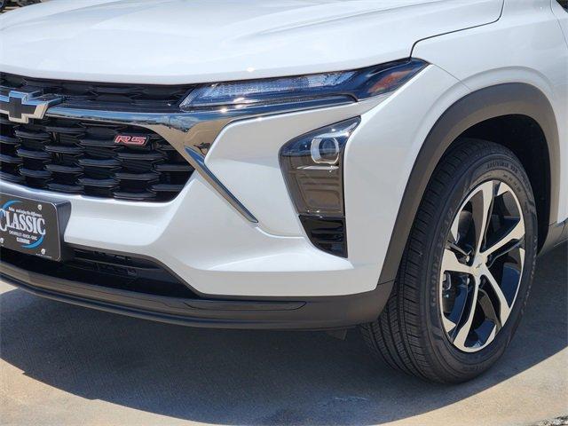 new 2025 Chevrolet Trax car, priced at $23,290